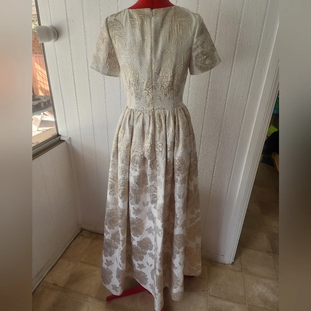Bellevue The Label, "The Belle Gown" Metallic Gold Roses Formal Dress Bridgerton - Picture 5 of 5